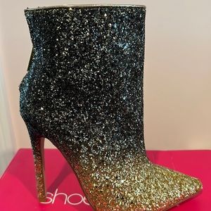 Brand new! Gold to Black Ombre